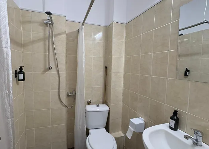 בית הארחה Ada