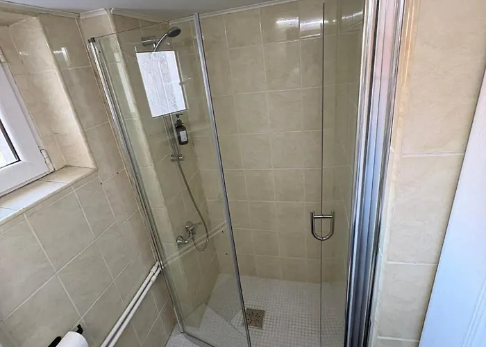 Ada בית הארחה 3*