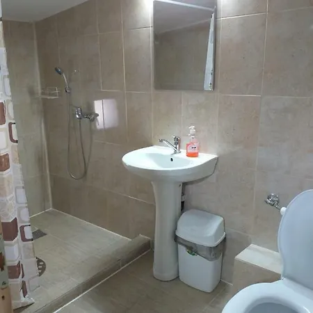 Ada 3* Bükreş