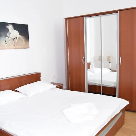 Ada ゲストハウス ブカレスト