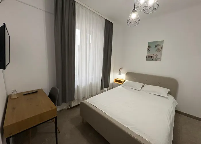 Πανσιόν Ada 3*