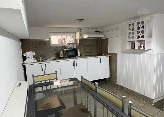 Πανσιόν Ada Βουκουρέστι